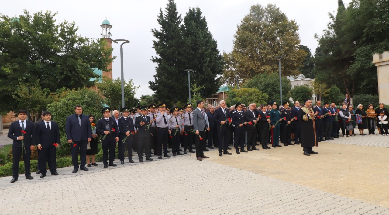 Qazaxda Anım Günü qeyd olundu, şəhid ailələri ilə görüş keçirildi - FOTOLAR